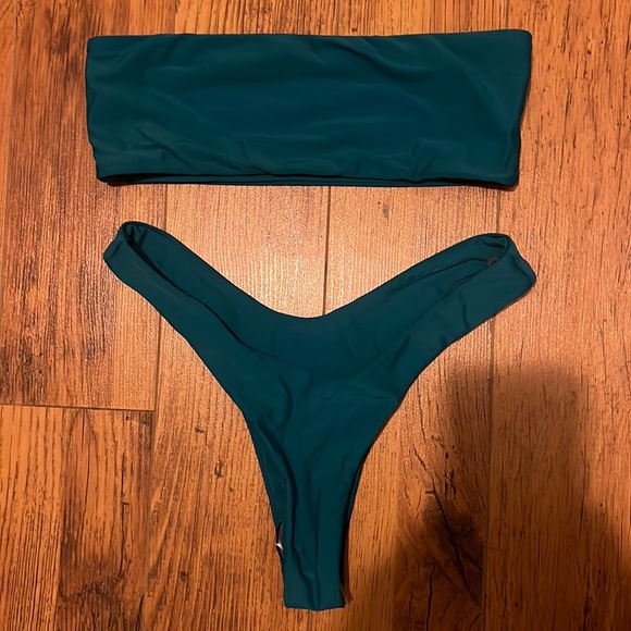 BRAND NEW THONG BIKINI - Picture 1 of 3